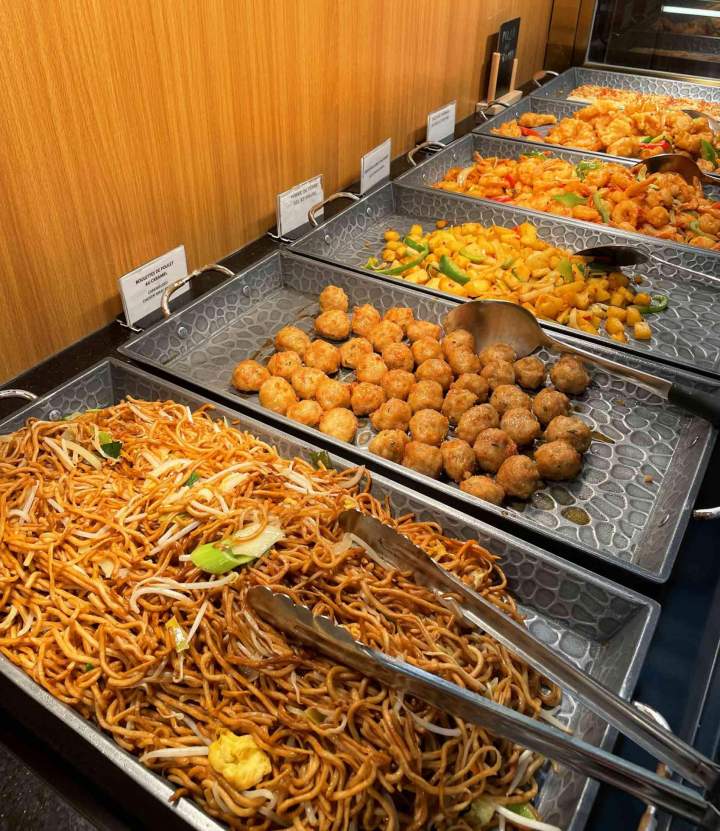 Profitez de notre buffet varié à volonté.